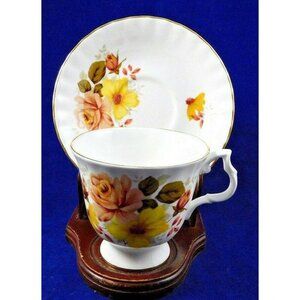 Canadian BlueBird Fine Bone China Floral Rose Gold Tea Cup & Saucer